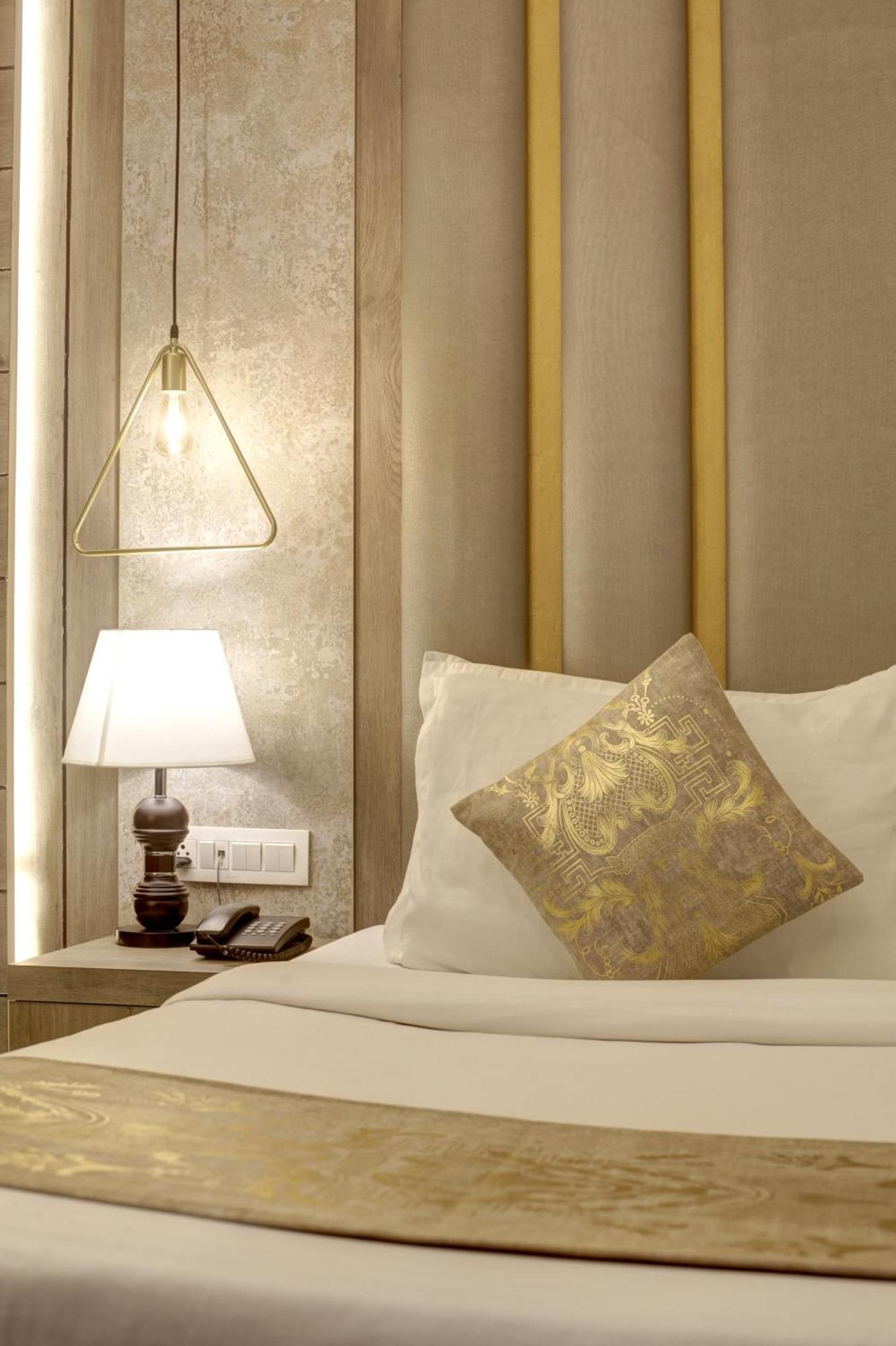 Hotel Town Grand Patel Nagar New Delhi Eksteriør billede