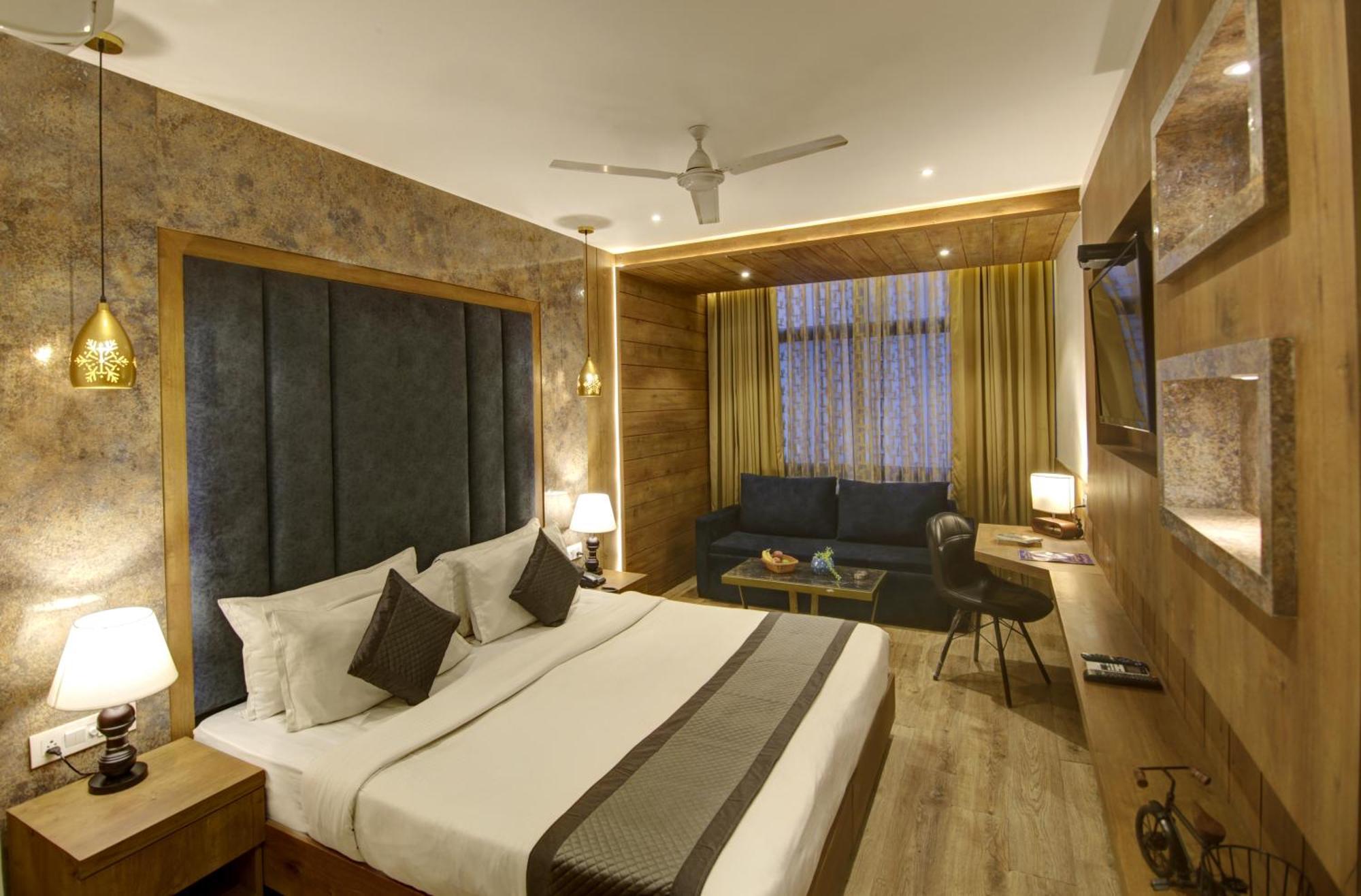 Hotel Town Grand Patel Nagar New Delhi Eksteriør billede