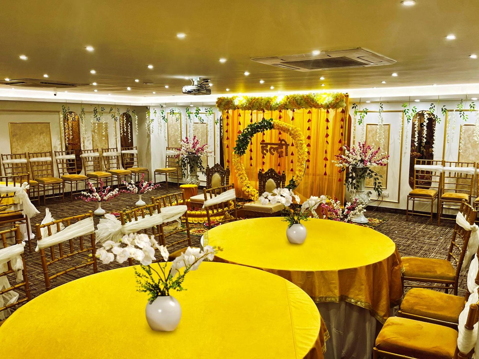 Hotel Town Grand Patel Nagar New Delhi Eksteriør billede